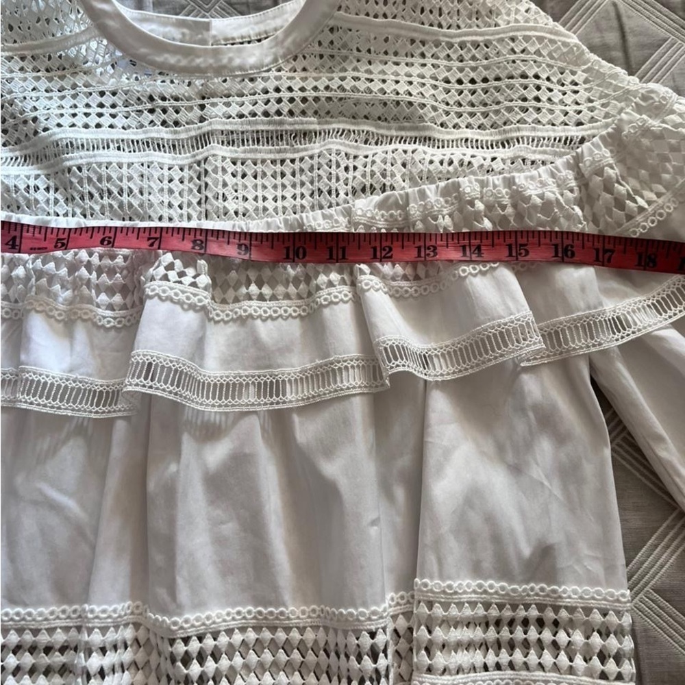 Bebe White ruffled Boho Detailed long sleeved cropped Blouse size M - Picture 8 of 13